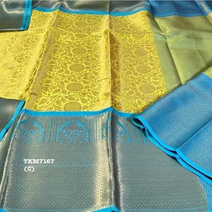 Brocade Waves Saree with a Large Border - Image 2